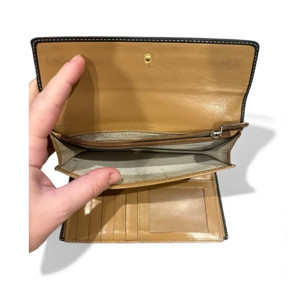 Kate Spade Black Clutch Wallet